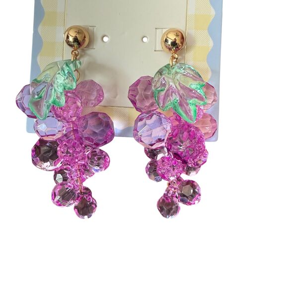 A New Day Grape Earrings Cluster Drop Purple Acrylic Fruit Green Leaf Statement - Picture 5 of 6